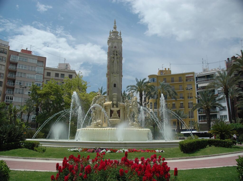 ISO Alicante, Plaza de los Luceros